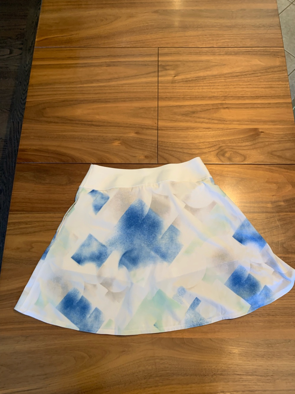 Puma white/blue print tennis/golf/pickleball skort, Sz XS